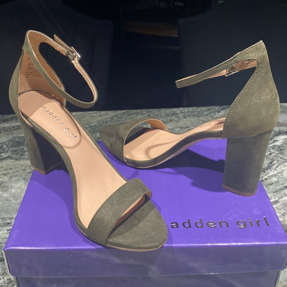 New, olive fab color